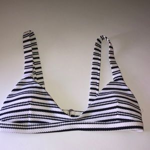 black and white bikini top!